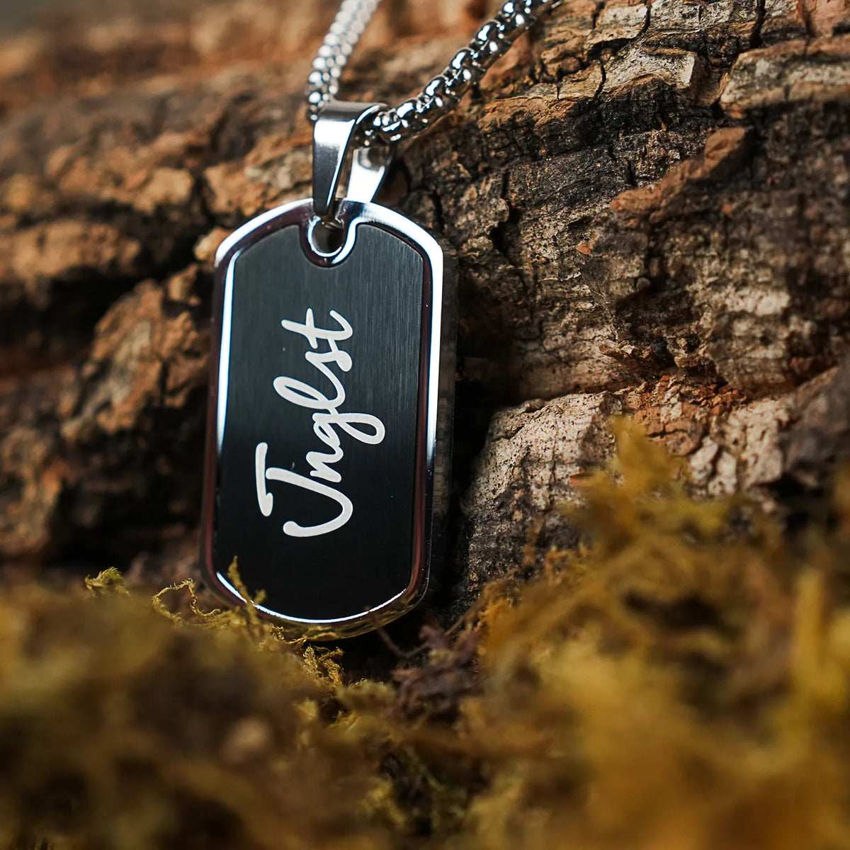Jnglst Dog Tag neclace